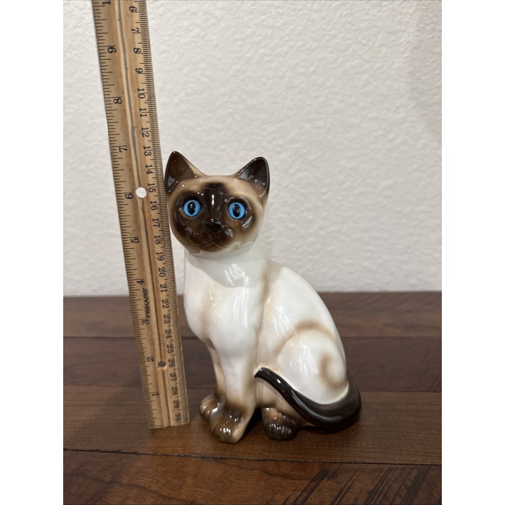 Enesco Cat Figurine with Blue Eyes Siamese Kitten - Picture 12 of 12